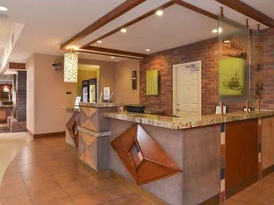 Hilton Garden Pivot Point Hotel 3*