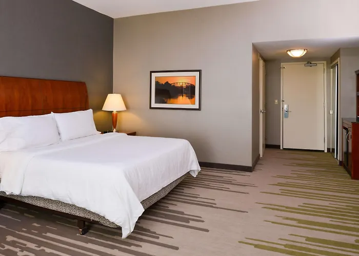 Hilton Garden Pivot Point